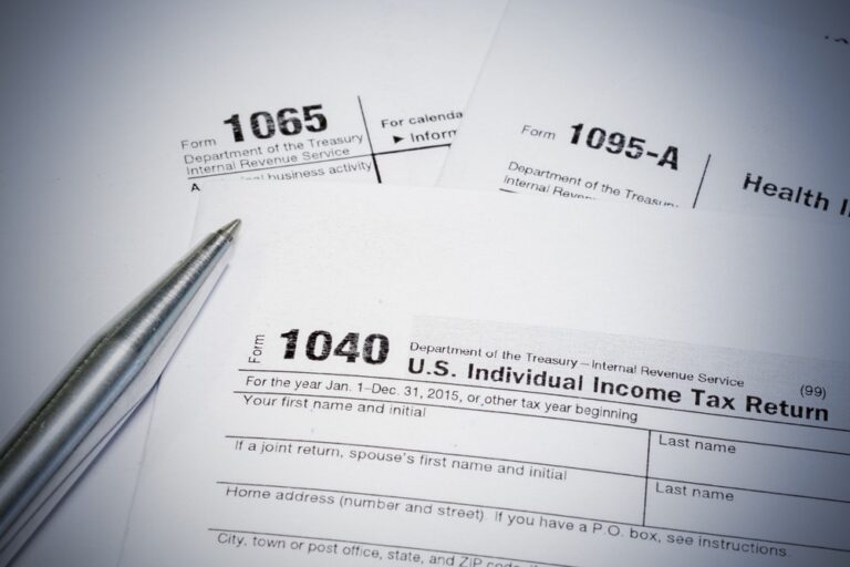 Which Forms Do I Need to File My Taxes? featured image